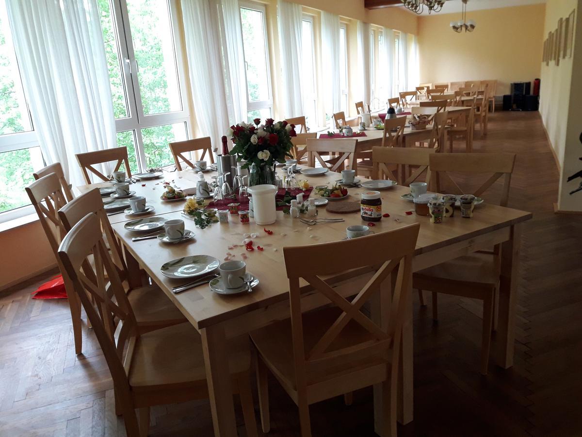 Toepferpark Aparthotel Olbersdorf Bagian luar foto
